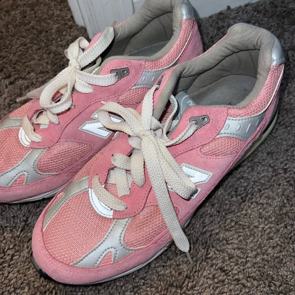 Pink USA new balance sneakers size 8/8.5 - Picture 5 of 5